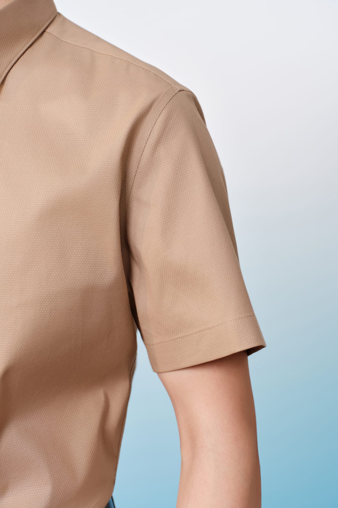 Non-Iron Easy Care Stretch Dot Textured Smart Fit Short Sleeve Shirt