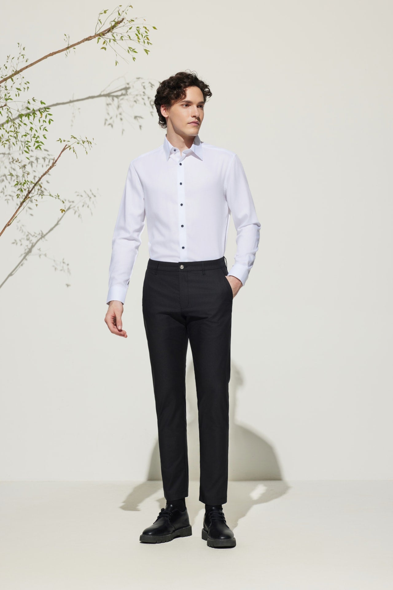 Cotton Blend Slim Tapered Fit Dobby Casual Pants