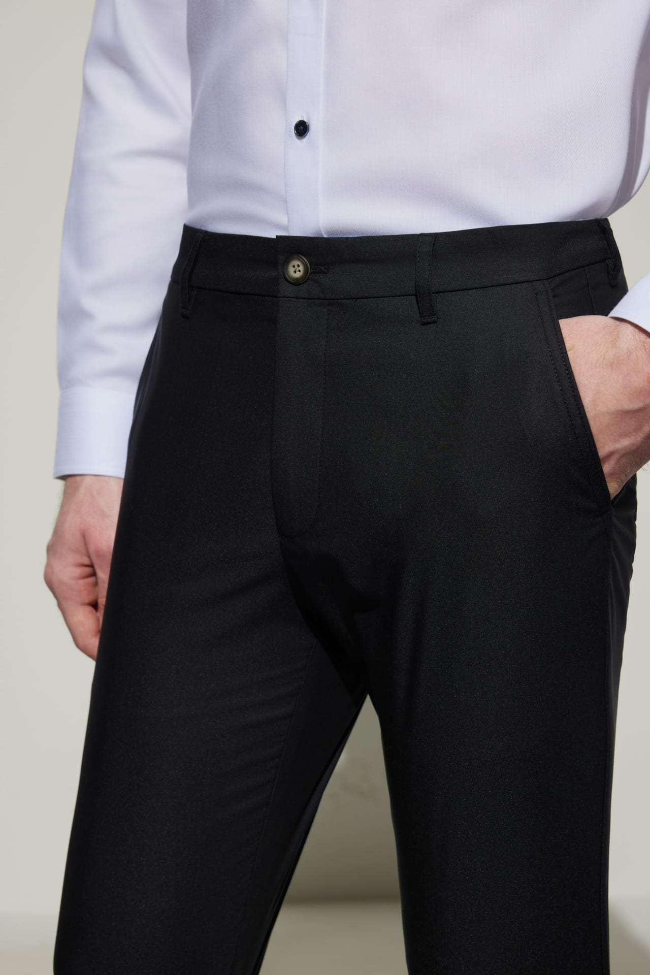 Cotton Blend Slim Tapered Fit Dobby Casual Pants