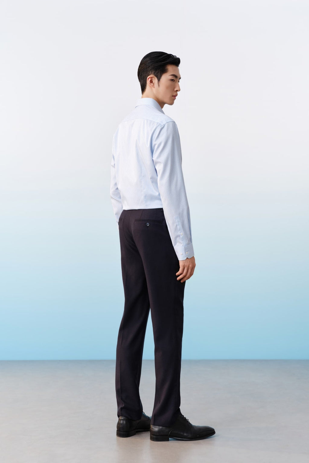 Non-Iron Temperature Regulating Smart Fit Long Sleeve Shirt
