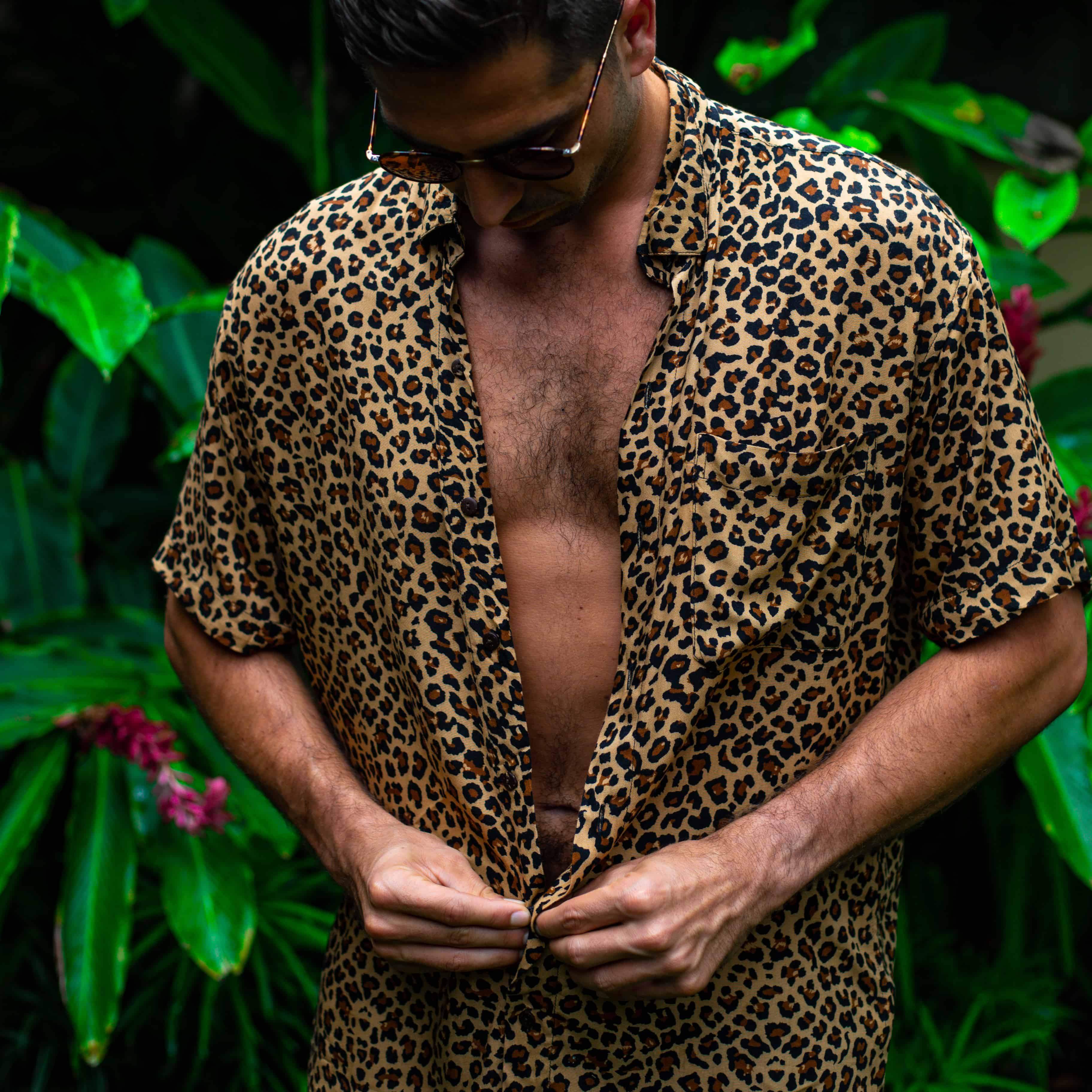 The Purradise - Short Sleeve Shirt